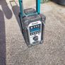 Makita 18v radio Image 2