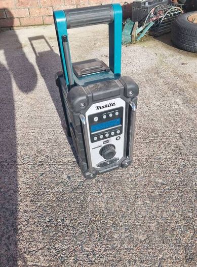 Makita 18v radio