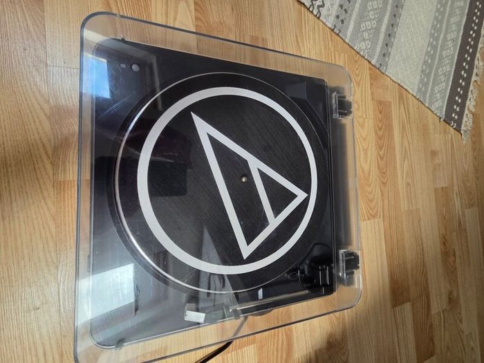 Audio-Technica LP60-BT wireless turntable