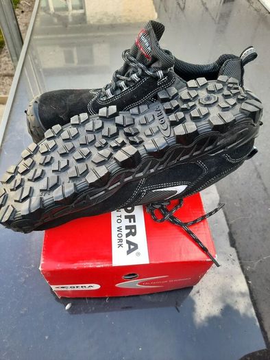 Cofra safety boots