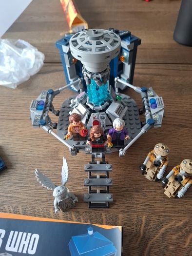 lego ideas 21304 dr who tardis