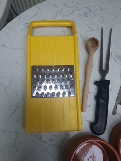 5 Kitchen Items