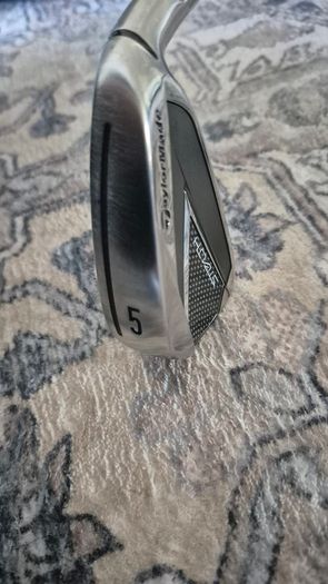 Taylormade Stealth Irons + Stealth DHY Hybrid (7 clubs)