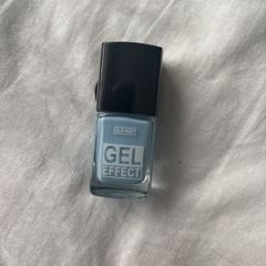 nail varnish