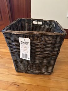 NEW Wicker basket