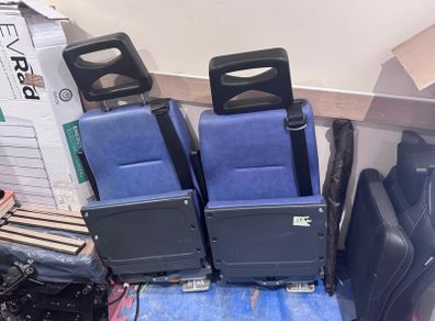 car seats x2
