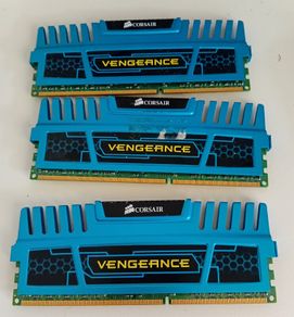 Corsair Vengeance 3x4GB DDR3 RAM