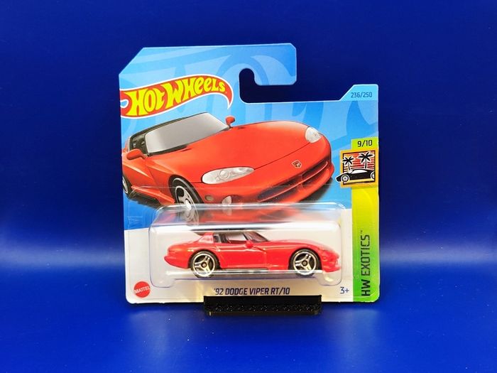 Hot Wheels '92 Dodge Viper RT/10, new.