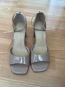 ladies sandals