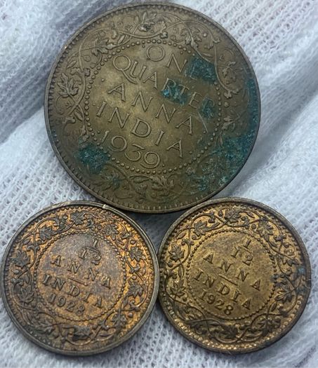 India 1928 1/12 Anna x2 looks uncirculated & 1939 1/4 Anna