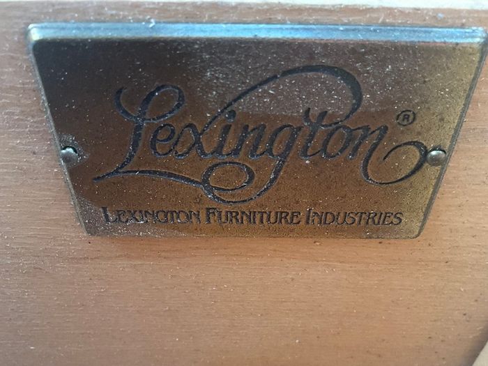 Large American Lexington bow front chest of drawers
