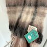 woman scarf Image 2