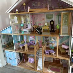 wooden Doll House