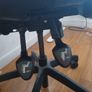 High quality office chair in excellent condition Image 2