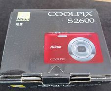 Nikon COOLPIX S2600 Digital Camera 14.0MP 5x Optical Zoom Red Noise Reduction