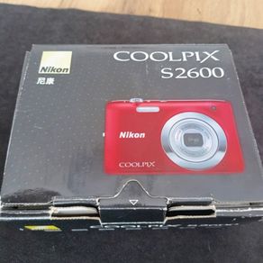 Nikon COOLPIX S2600 Digital Camera 14.0MP 5x Optical Zoom Red Noise Reduction