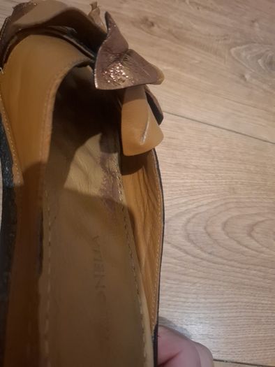 leather sandals