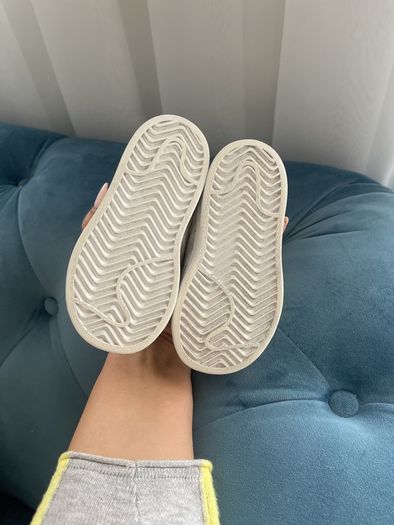Adidas girl shoes size uk 5