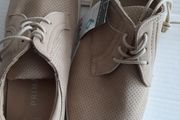 new flat shoes tag attached