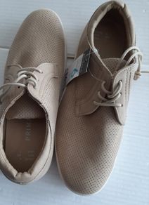new flat shoes tag attached