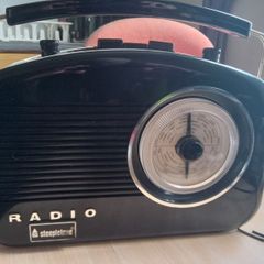 Steepletone 'Brighton' retro radio
