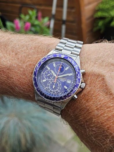 Watch Seiko Chronograph Pilot.