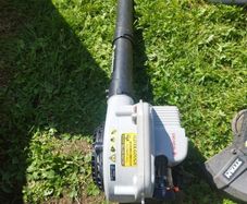 Leaf blower