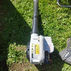 Leaf blower