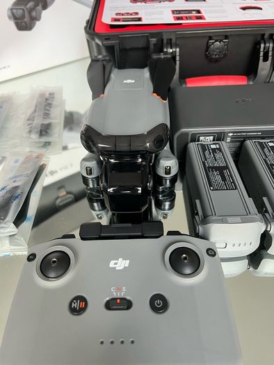 DJI air 3 only a few hours flight time