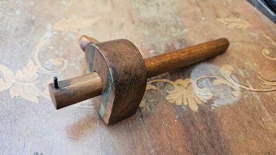 Marking gauge