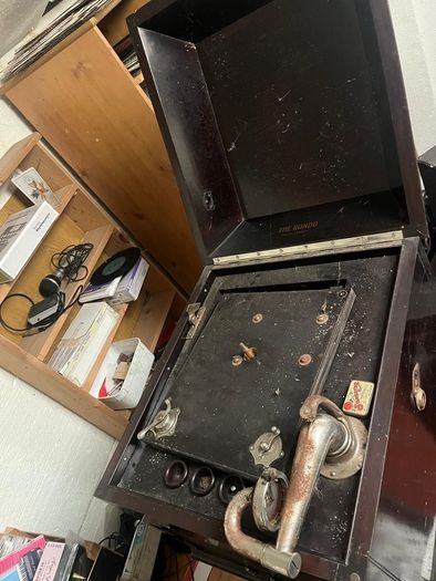 Antique Rondo Tabletop Gramophone