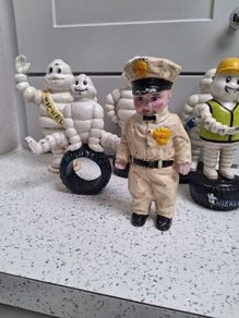 Michelin man figures