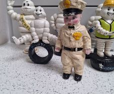 Michelin man figures