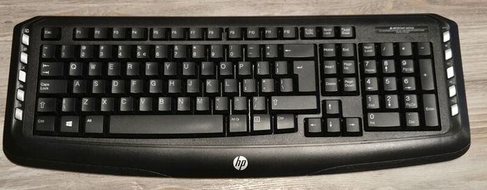 HP wireless classic desktop keyboard + mouse