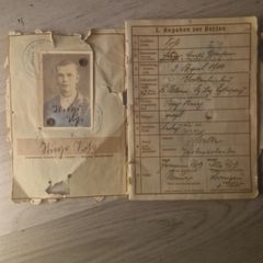 WwII original complete set of militaria documents