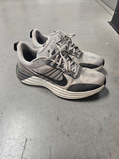 nike lunar roam uk9