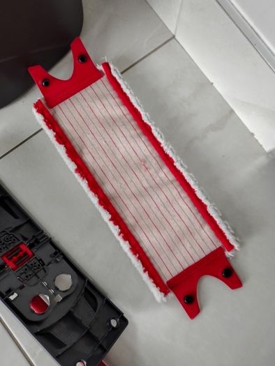 Vileda Ultramax Complete Mop and Bucket Set Black/Red