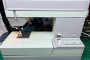 PFAFF 1051 Heavy Duty Sewing Machine - With IDT - Just serviced - Like new condition