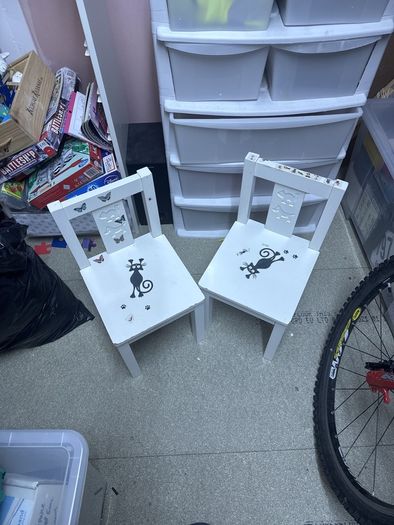 kids chairs