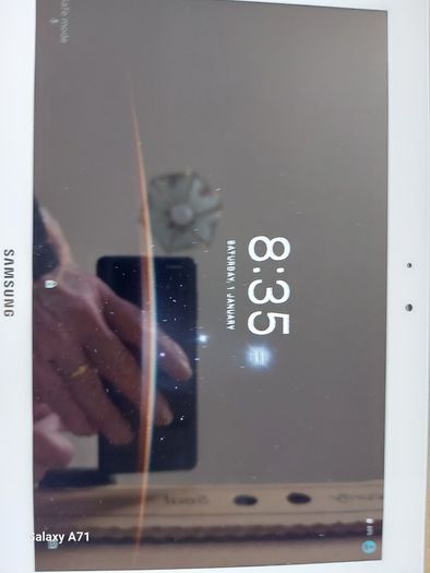 Samsung Galaxy Tab 2, Model GT-P5110, White, Comes with charging Cable, Pin Locked, for parts or repair