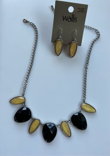 Costume jewellery set