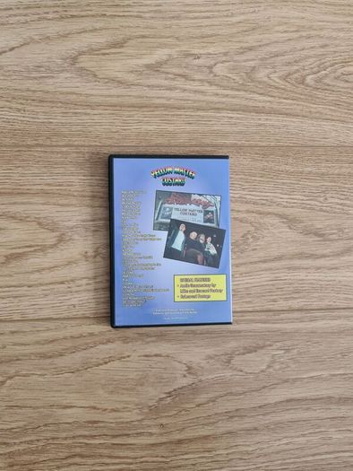 dvd Paul Gilbert yellow matter custard Beatles tribute