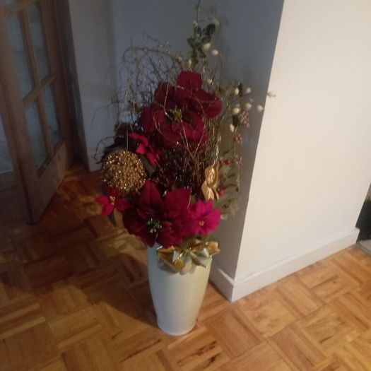 Christmas flower arrangement