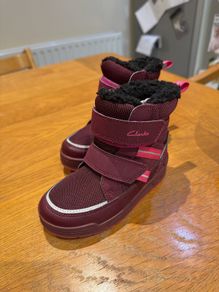 Clarks Clarks Jumper Jump Kid size 7 1/2 uk