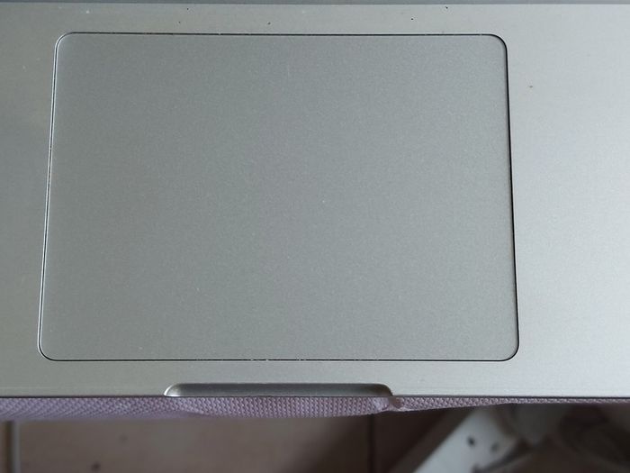 Apple MacBook Pro, 13 inch, Mid 2010, 4GB Ram, 500GB HDD, Ready for reinstalling High Sierra, excellent Battery and very good cosmetic condition