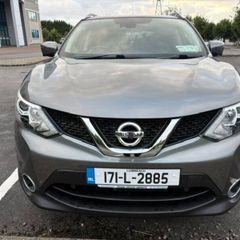 Nissan Qashqai 1.2 SV CVT Premium  Automatic 2017