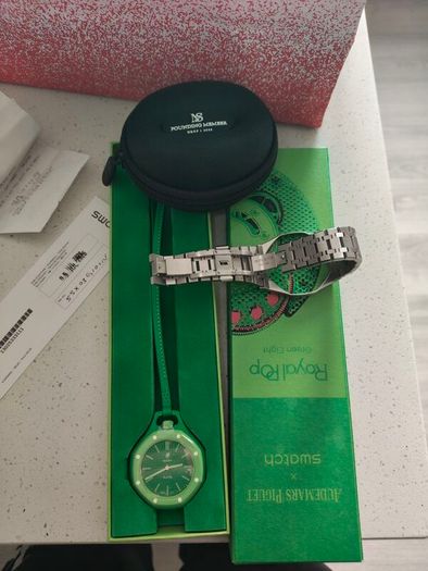 Royal Pop Swatch With Limited edition bracelet brand new never worn