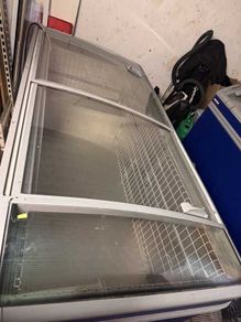 AHT ATHEN Commercial Glass Sliding Lid Display Chest Freezer Excellent Condition