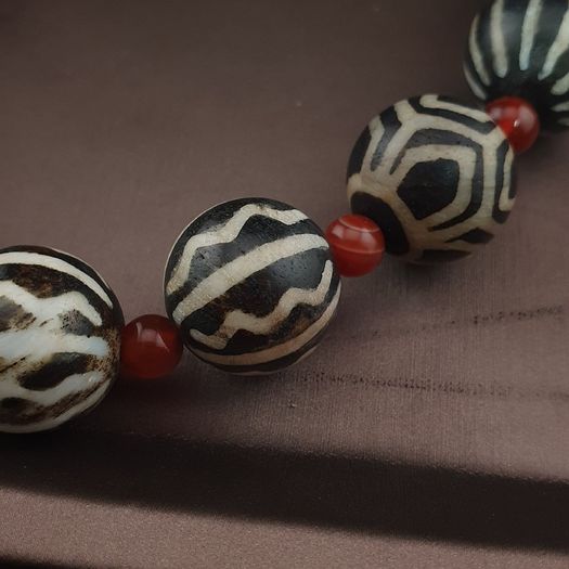 Antique Burmese Pumtek Pyu Petrified Wood Beads Necklace
