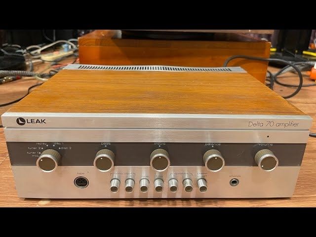 Legendary Vintage Leak stereo Delta 70 amplifier brilliant little amp and sounds wonderfull Tube like warmth and depth in great condition